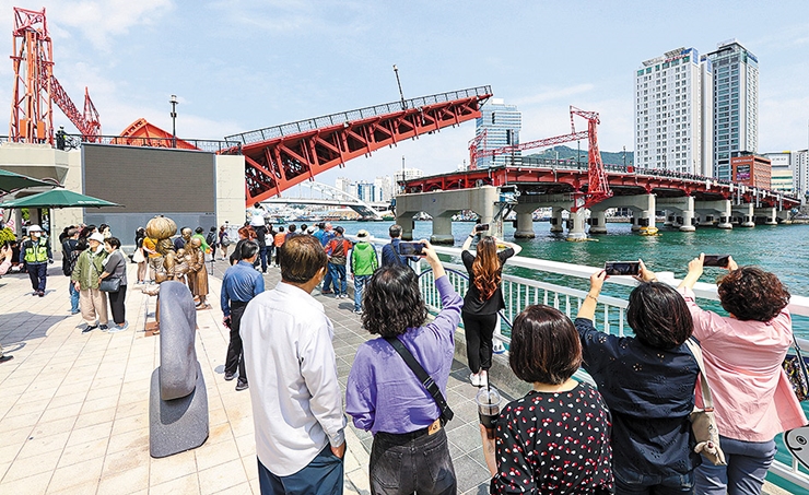 8-2cw8 대체 부산일보